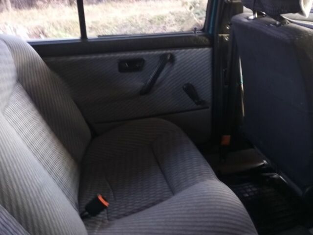 Зеленый Фольксваген Джетта, объемом двигателя 1.6 л и пробегом 300 тыс. км за 1800 $, фото 6 на Automoto.ua