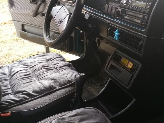 Зеленый Фольксваген Джетта, объемом двигателя 1.6 л и пробегом 300 тыс. км за 1800 $, фото 5 на Automoto.ua