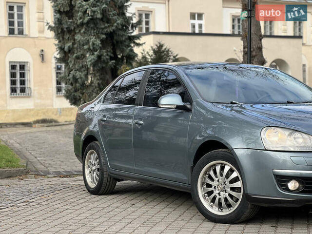 Фольксваген Джетта 2007 в Жовкве на Automoto.ua Зеленый Фольксваген Джетта, объемом двигателя 1.9 л и пробегом 280 тыс. км за 4750 $, фото 2 на Automoto.ua