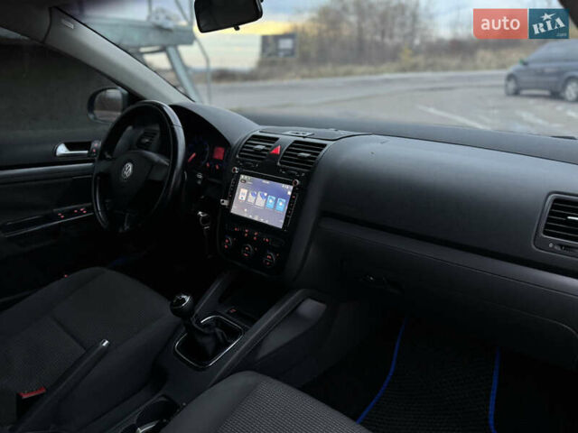 Зелений Фольксваген Джетта, об'ємом двигуна 1.6 л та пробігом 302 тис. км за 4999 $, фото 31 на Automoto.ua