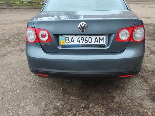 Зеленый Фольксваген Джетта, объемом двигателя 1.6 л и пробегом 380 тыс. км за 6000 $, фото 4 на Automoto.ua