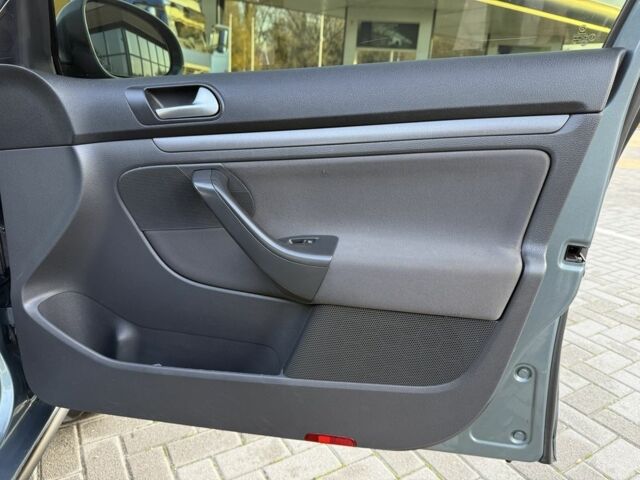 Зеленый Фольксваген Джетта, объемом двигателя 1.9 л и пробегом 224 тыс. км за 7200 $, фото 10 на Automoto.ua