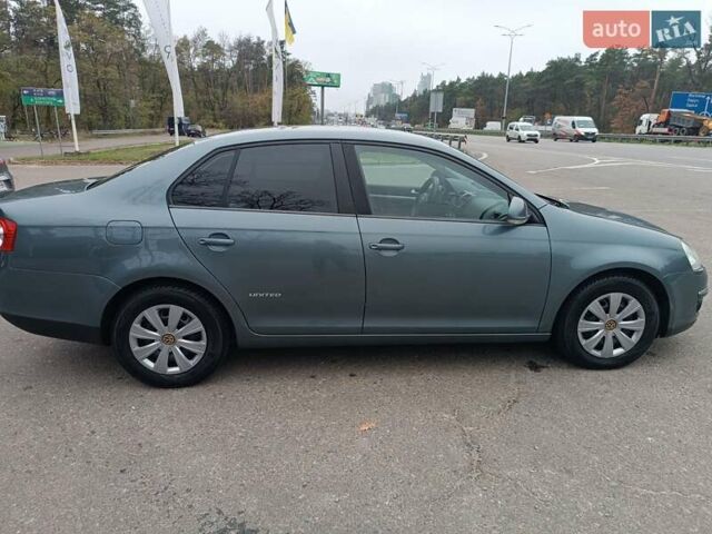 Зеленый Фольксваген Джетта, объемом двигателя 1.4 л и пробегом 269 тыс. км за 5500 $, фото 7 на Automoto.ua