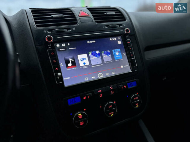 Зеленый Фольксваген Джетта, объемом двигателя 1.6 л и пробегом 302 тыс. км за 4750 $, фото 30 на Automoto.ua