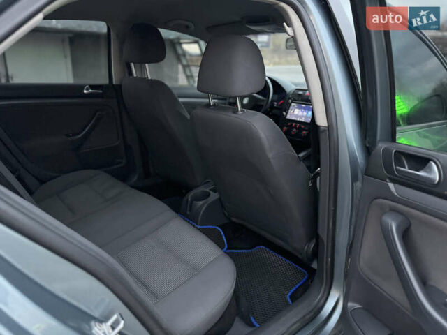 Зеленый Фольксваген Джетта, объемом двигателя 1.6 л и пробегом 302 тыс. км за 4750 $, фото 25 на Automoto.ua