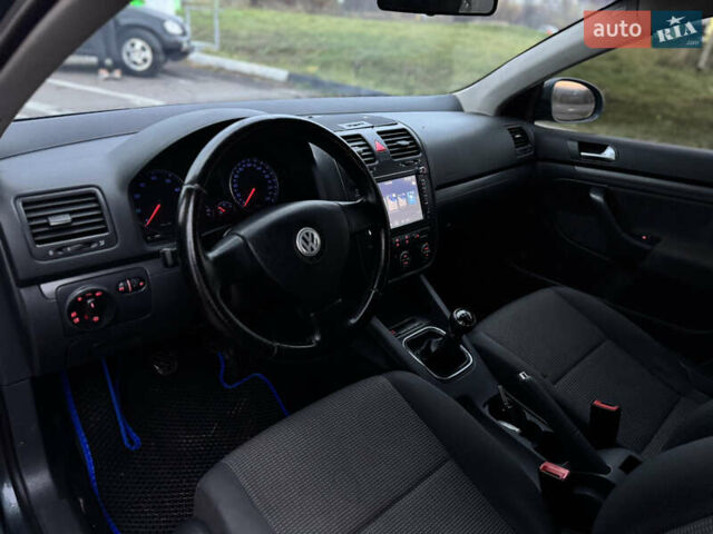 Зеленый Фольксваген Джетта, объемом двигателя 1.6 л и пробегом 302 тыс. км за 4750 $, фото 17 на Automoto.ua