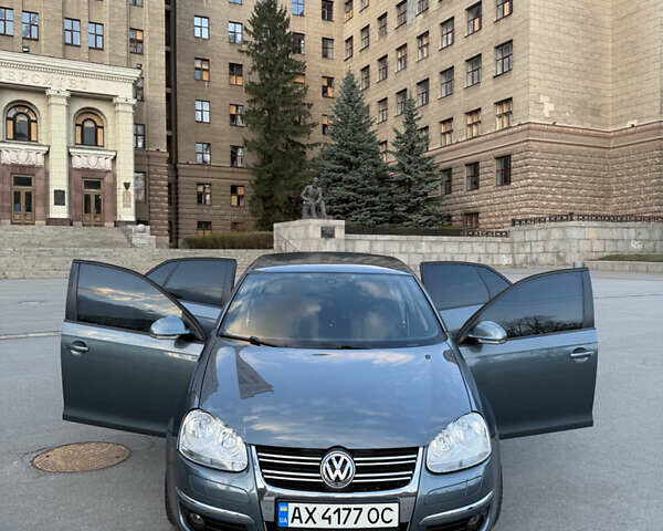 Зеленый Фольксваген Джетта, объемом двигателя 1.6 л и пробегом 226 тыс. км за 7400 $, фото 17 на Automoto.ua