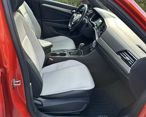 Фольксваген Джетта 2018 в Киеве на Automoto.ua Оранжевый Фольксваген Джетта, объемом двигателя 1.4 л и пробегом 87 тыс. км за 16700 $, фото 39 на Automoto.ua