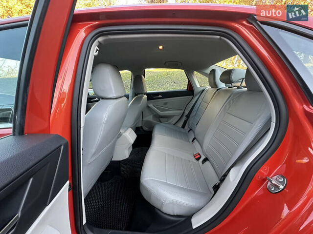 Оранжевый Фольксваген Джетта, объемом двигателя 1.4 л и пробегом 140 тыс. км за 10899 $, фото 25 на Automoto.ua