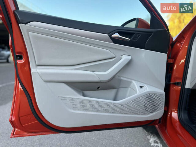 Оранжевый Фольксваген Джетта, объемом двигателя 1.4 л и пробегом 140 тыс. км за 10899 $, фото 8 на Automoto.ua