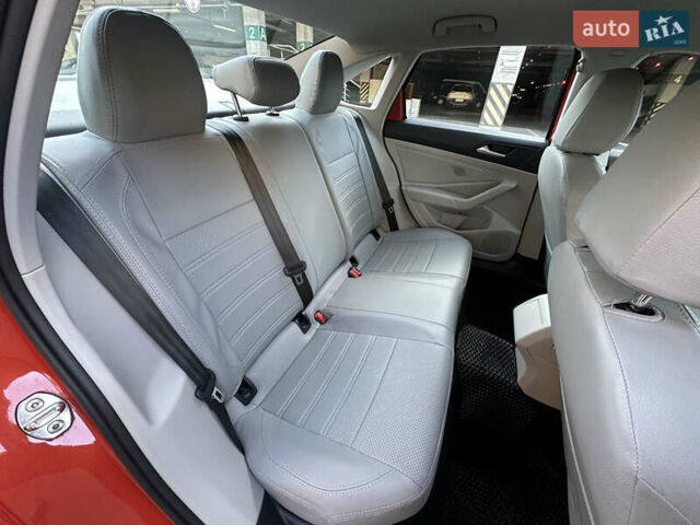 Оранжевый Фольксваген Джетта, объемом двигателя 1.4 л и пробегом 140 тыс. км за 10899 $, фото 31 на Automoto.ua