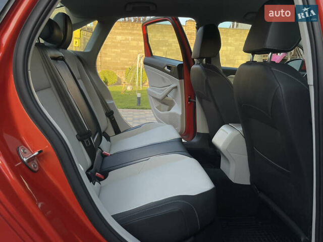 Оранжевый Фольксваген Джетта, объемом двигателя 1.4 л и пробегом 92 тыс. км за 14500 $, фото 24 на Automoto.ua