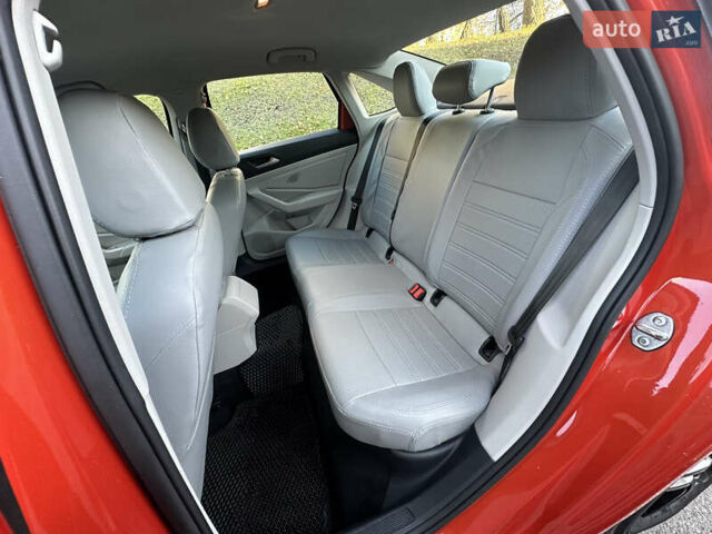 Оранжевый Фольксваген Джетта, объемом двигателя 1.4 л и пробегом 140 тыс. км за 10899 $, фото 27 на Automoto.ua