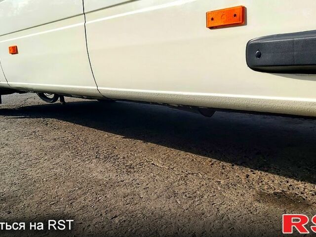 Белый Фольксваген ЛТ, объемом двигателя 2.8 л и пробегом 300 тыс. км за 10800 $, фото 5 на Automoto.ua