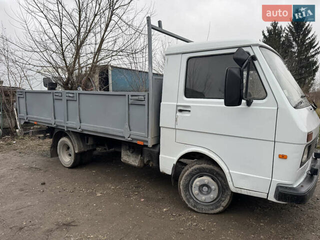 Белый Фольксваген ЛТ, объемом двигателя 2.5 л и пробегом 300 тыс. км за 3999 $, фото 5 на Automoto.ua