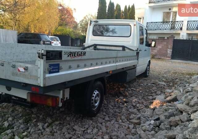 Белый Фольксваген ЛТ, объемом двигателя 2.5 л и пробегом 500 тыс. км за 8300 $, фото 1 на Automoto.ua