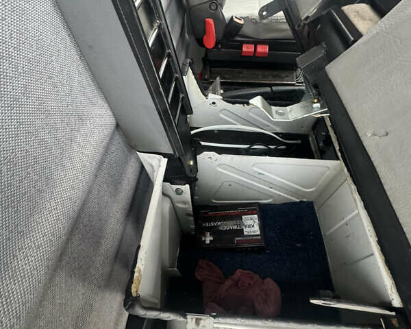 Білий Фольксваген ЛТ, об'ємом двигуна 2.46 л та пробігом 600 тис. км за 12000 $, фото 22 на Automoto.ua