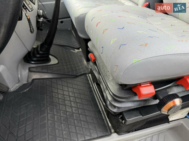 Білий Фольксваген ЛТ, об'ємом двигуна 2.46 л та пробігом 336 тис. км за 21000 $, фото 18 на Automoto.ua