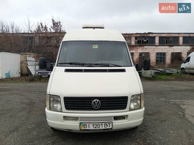 Белый Фольксваген ЛТ, объемом двигателя 2.8 л и пробегом 278 тыс. км за 11000 $, фото 3 на Automoto.ua