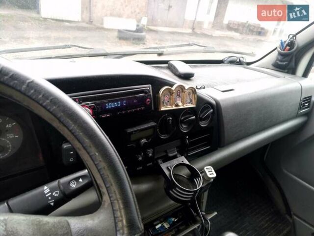 Белый Фольксваген ЛТ, объемом двигателя 2.8 л и пробегом 278 тыс. км за 11000 $, фото 6 на Automoto.ua