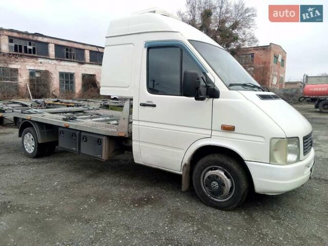 Белый Фольксваген ЛТ, объемом двигателя 2.8 л и пробегом 278 тыс. км за 11000 $, фото 2 на Automoto.ua