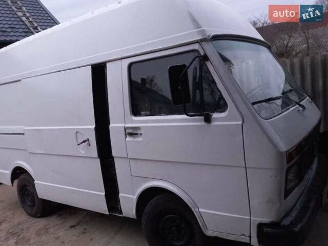 Білий Фольксваген ЛТ, об'ємом двигуна 2.4 л та пробігом 500 тис. км за 2000 $, фото 1 на Automoto.ua