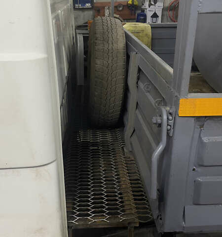 Белый Фольксваген ЛТ, объемом двигателя 2.38 л и пробегом 220 тыс. км за 3900 $, фото 9 на Automoto.ua