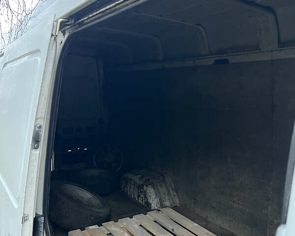 Білий Фольксваген ЛТ, об'ємом двигуна 2.8 л та пробігом 600 тис. км за 6000 $, фото 4 на Automoto.ua