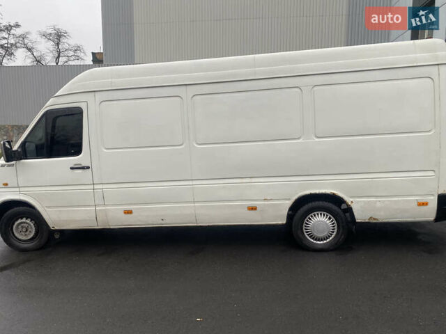 Белый Фольксваген ЛТ, объемом двигателя 2.46 л и пробегом 7 тыс. км за 6500 $, фото 1 на Automoto.ua