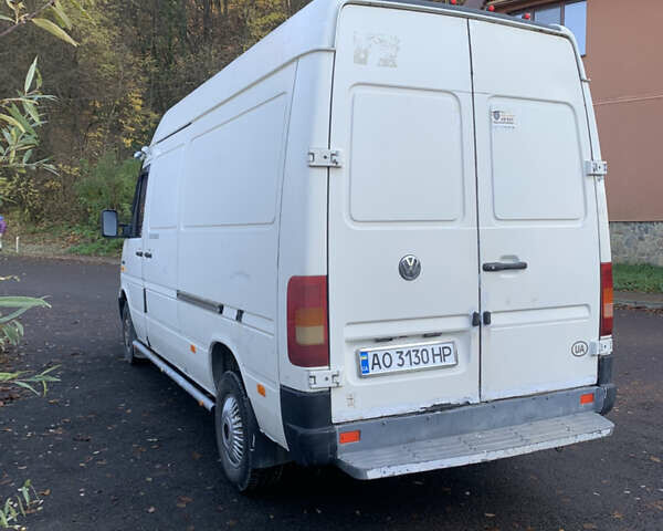 Белый Фольксваген ЛТ, объемом двигателя 2.5 л и пробегом 340 тыс. км за 5150 $, фото 3 на Automoto.ua