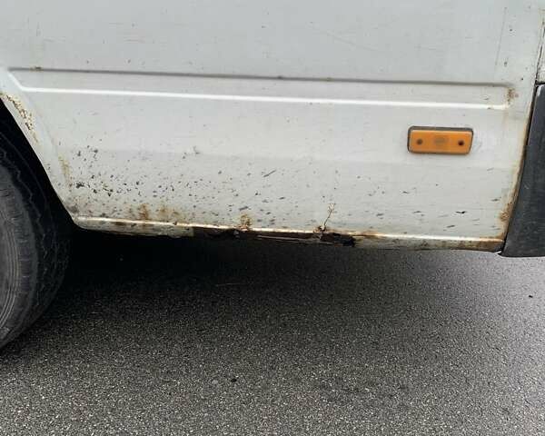 Белый Фольксваген ЛТ, объемом двигателя 2.46 л и пробегом 600 тыс. км за 5600 $, фото 6 на Automoto.ua