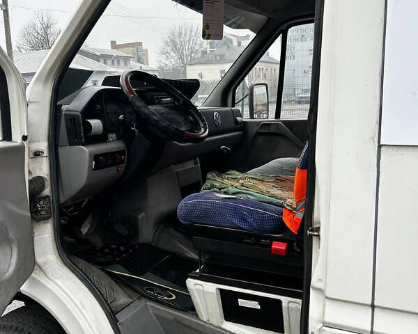 Белый Фольксваген ЛТ, объемом двигателя 2.8 л и пробегом 746 тыс. км за 6500 $, фото 7 на Automoto.ua