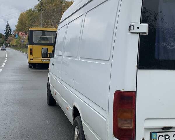 Белый Фольксваген ЛТ, объемом двигателя 2.46 л и пробегом 600 тыс. км за 5600 $, фото 5 на Automoto.ua