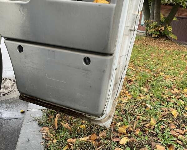 Белый Фольксваген ЛТ, объемом двигателя 2.46 л и пробегом 600 тыс. км за 5600 $, фото 9 на Automoto.ua