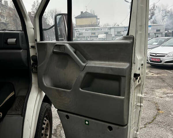 Белый Фольксваген ЛТ, объемом двигателя 2.8 л и пробегом 746 тыс. км за 6500 $, фото 10 на Automoto.ua