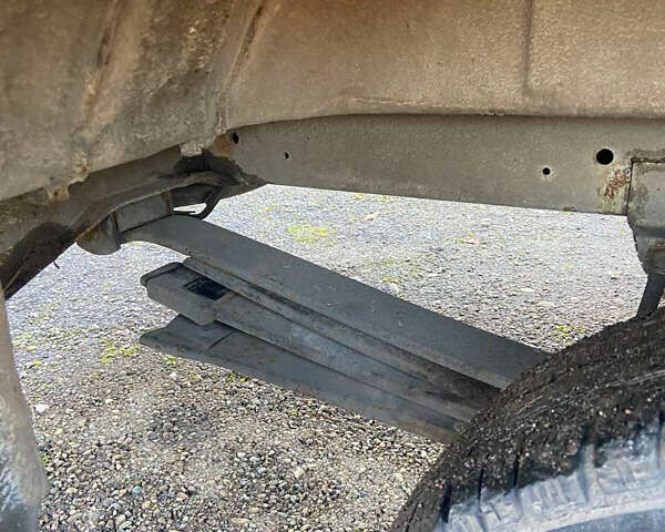 Белый Фольксваген ЛТ, объемом двигателя 2.46 л и пробегом 450 тыс. км за 4950 $, фото 12 на Automoto.ua