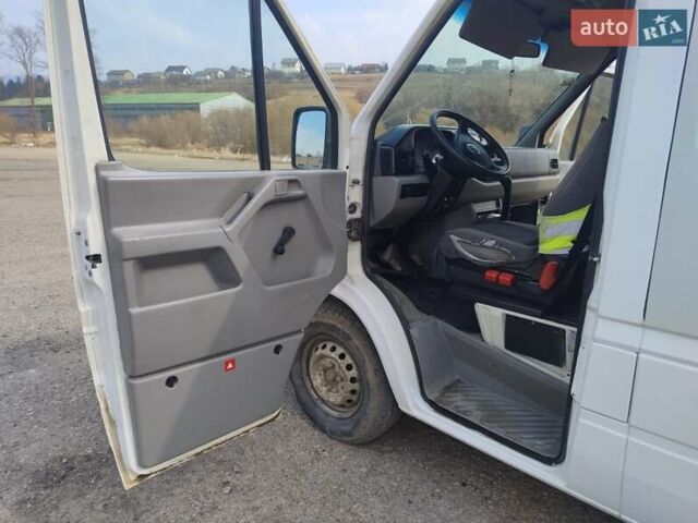 Белый Фольксваген ЛТ, объемом двигателя 2.46 л и пробегом 470 тыс. км за 5200 $, фото 6 на Automoto.ua