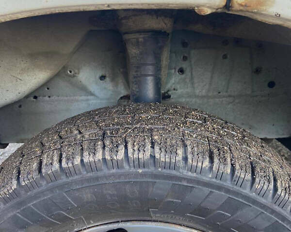 Белый Фольксваген ЛТ, объемом двигателя 2.46 л и пробегом 450 тыс. км за 4950 $, фото 9 на Automoto.ua