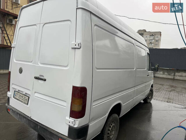 Белый Фольксваген ЛТ, объемом двигателя 2.46 л и пробегом 500 тыс. км за 5000 $, фото 2 на Automoto.ua