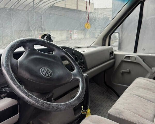 Белый Фольксваген ЛТ, объемом двигателя 2.46 л и пробегом 500 тыс. км за 5000 $, фото 7 на Automoto.ua