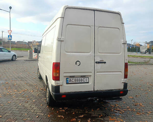 Белый Фольксваген ЛТ, объемом двигателя 2.5 л и пробегом 517 тыс. км за 6500 $, фото 2 на Automoto.ua