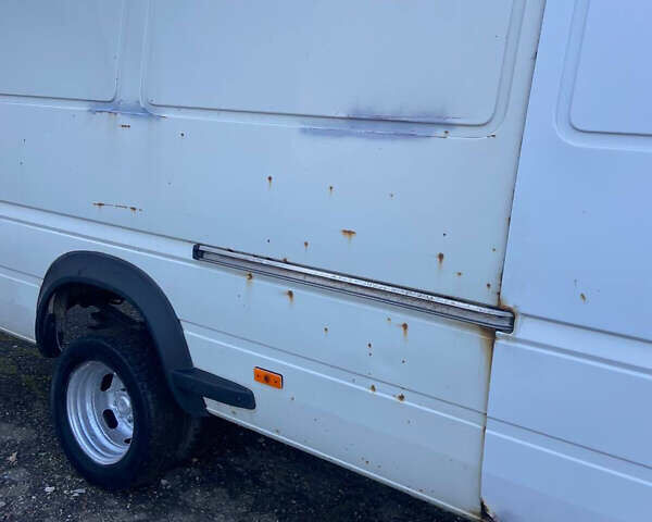 Белый Фольксваген ЛТ, объемом двигателя 2.46 л и пробегом 450 тыс. км за 4950 $, фото 3 на Automoto.ua