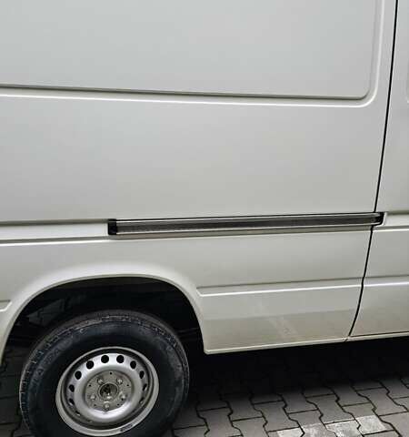 Білий Фольксваген ЛТ, об'ємом двигуна 2.46 л та пробігом 435 тис. км за 8900 $, фото 23 на Automoto.ua