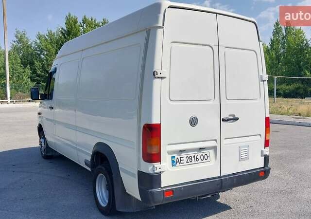 Белый Фольксваген ЛТ, объемом двигателя 2.5 л и пробегом 640 тыс. км за 9500 $, фото 1 на Automoto.ua