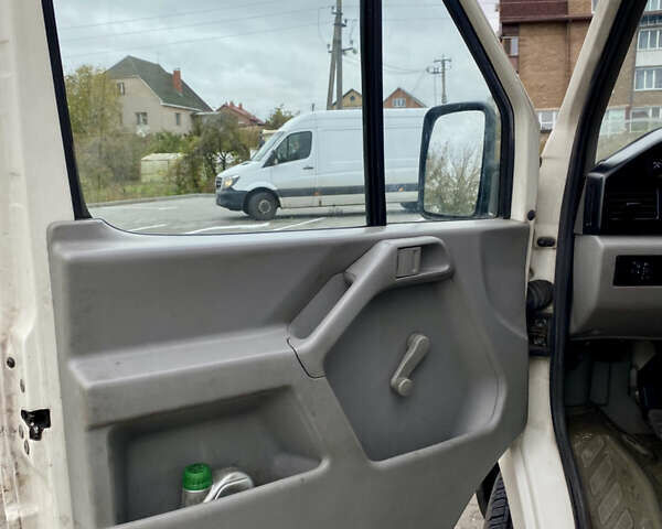 Белый Фольксваген ЛТ, объемом двигателя 2.4 л и пробегом 3 тыс. км за 5000 $, фото 12 на Automoto.ua