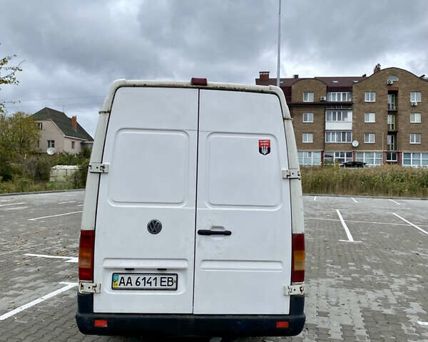 Белый Фольксваген ЛТ, объемом двигателя 2.4 л и пробегом 3 тыс. км за 5000 $, фото 4 на Automoto.ua