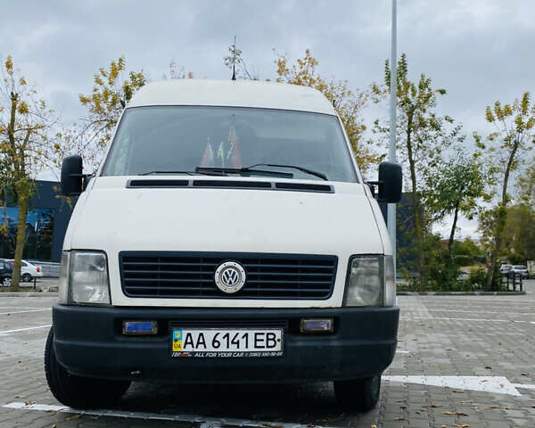 Белый Фольксваген ЛТ, объемом двигателя 2.4 л и пробегом 3 тыс. км за 5000 $, фото 2 на Automoto.ua
