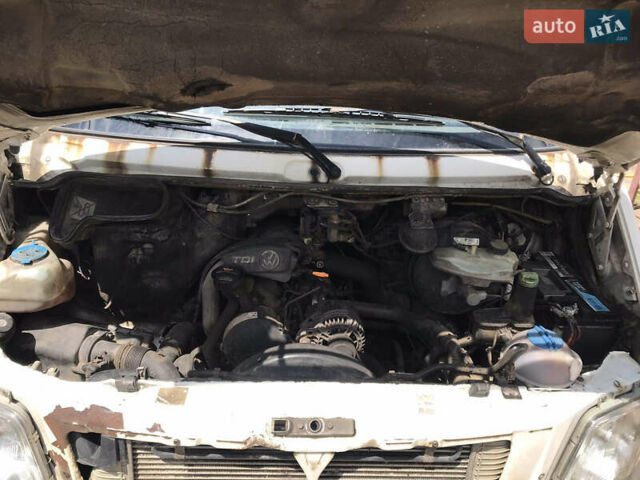 Білий Фольксваген ЛТ, об'ємом двигуна 2.46 л та пробігом 611 тис. км за 4700 $, фото 10 на Automoto.ua