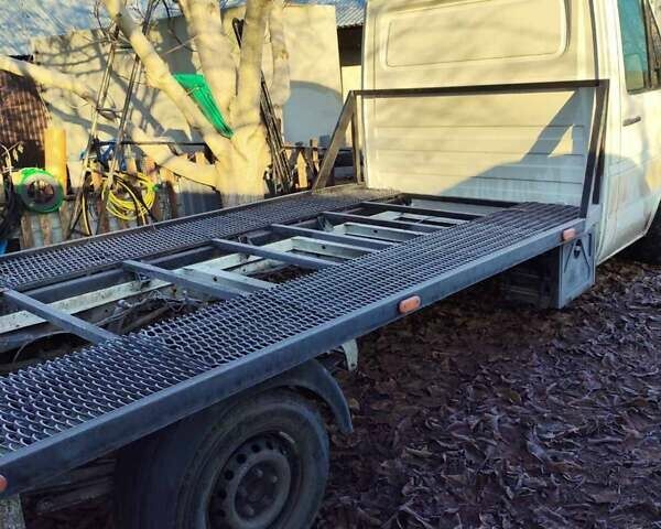 Белый Фольксваген ЛТ, объемом двигателя 2.46 л и пробегом 100 тыс. км за 9500 $, фото 3 на Automoto.ua