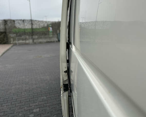 Білий Фольксваген ЛТ, об'ємом двигуна 2.46 л та пробігом 304 тис. км за 9999 $, фото 20 на Automoto.ua